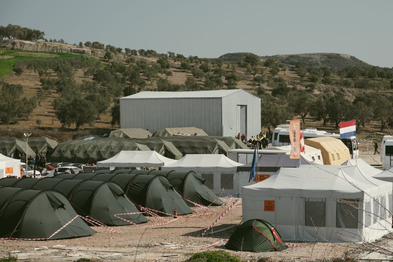 Double Fly Family Ridge / Army Tent